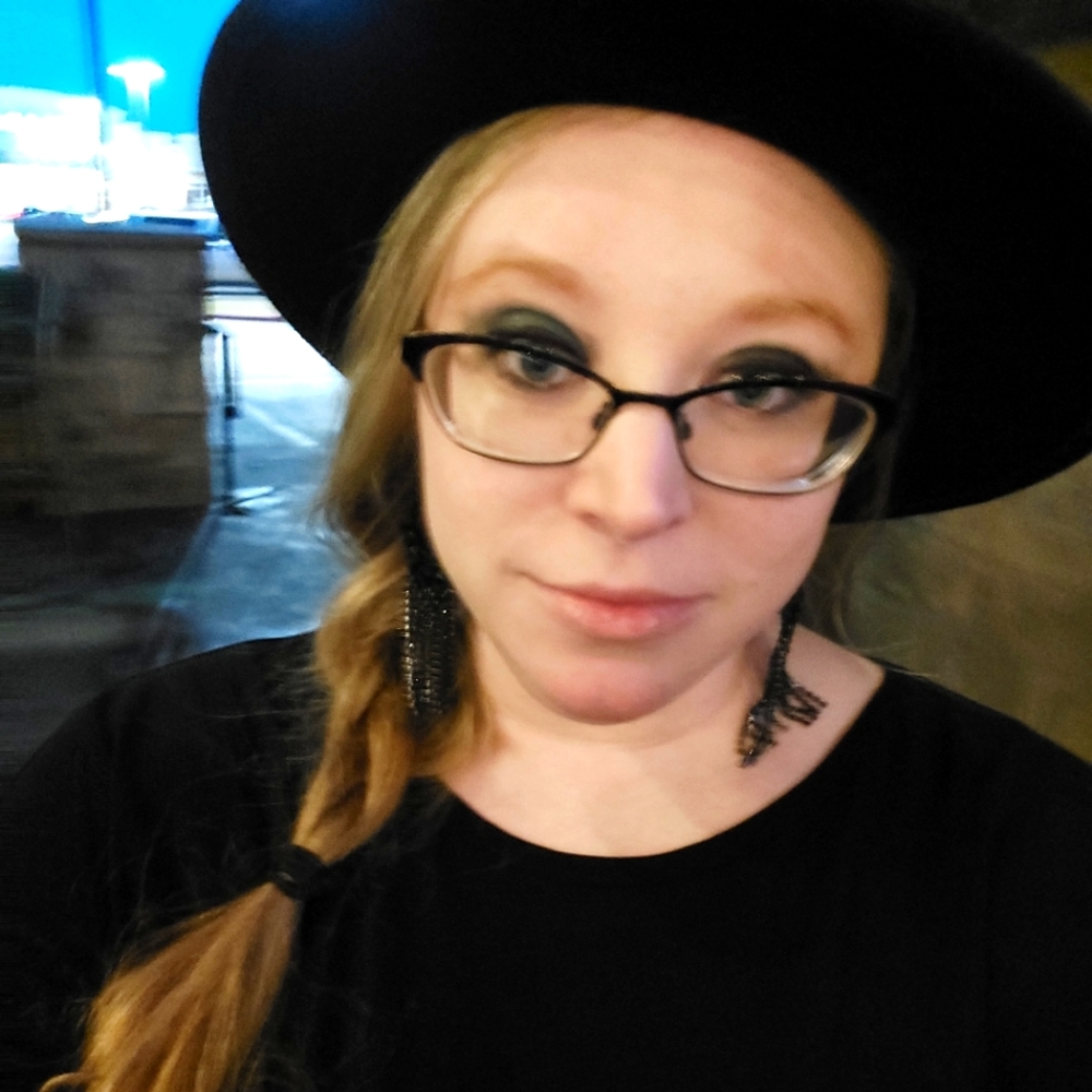 Meet your Posher, Katie